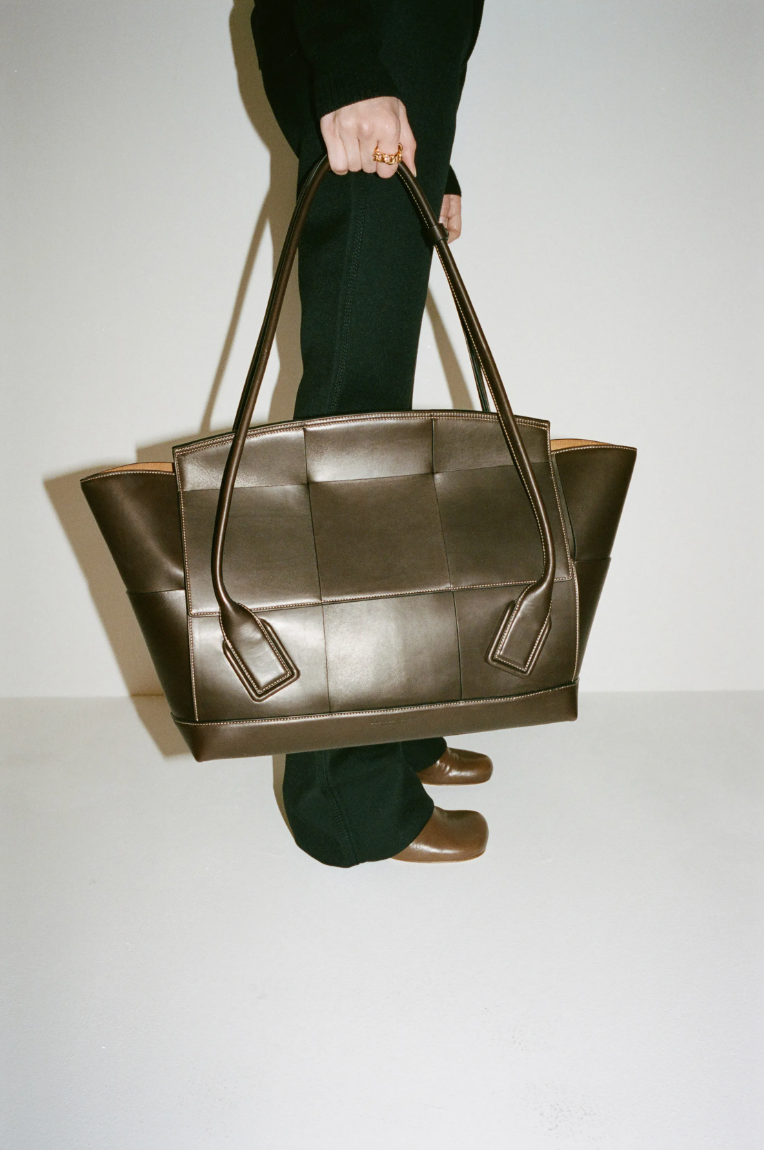 Bottega Veneta Pre-Fall 2019 Lookbook Photo Side View